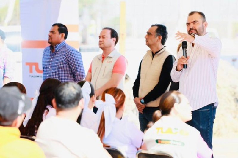 Tlajomulco continúa con la construcción de obras de agua potable